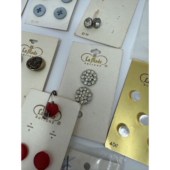 VTG Lot 70 Carded NEW Sewing Buttons LaMode Platic Metal Wood Japan Holland USA - Picture 12 of 16